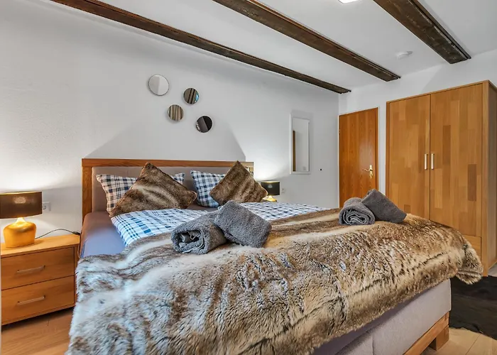 Hirsch Stadt 6 - Balkon Mit Flussblick - Parkplatz 公寓 *